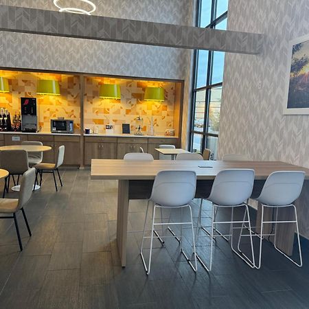 Days Inn & Suites By Wyndham Восау Екстер'єр фото