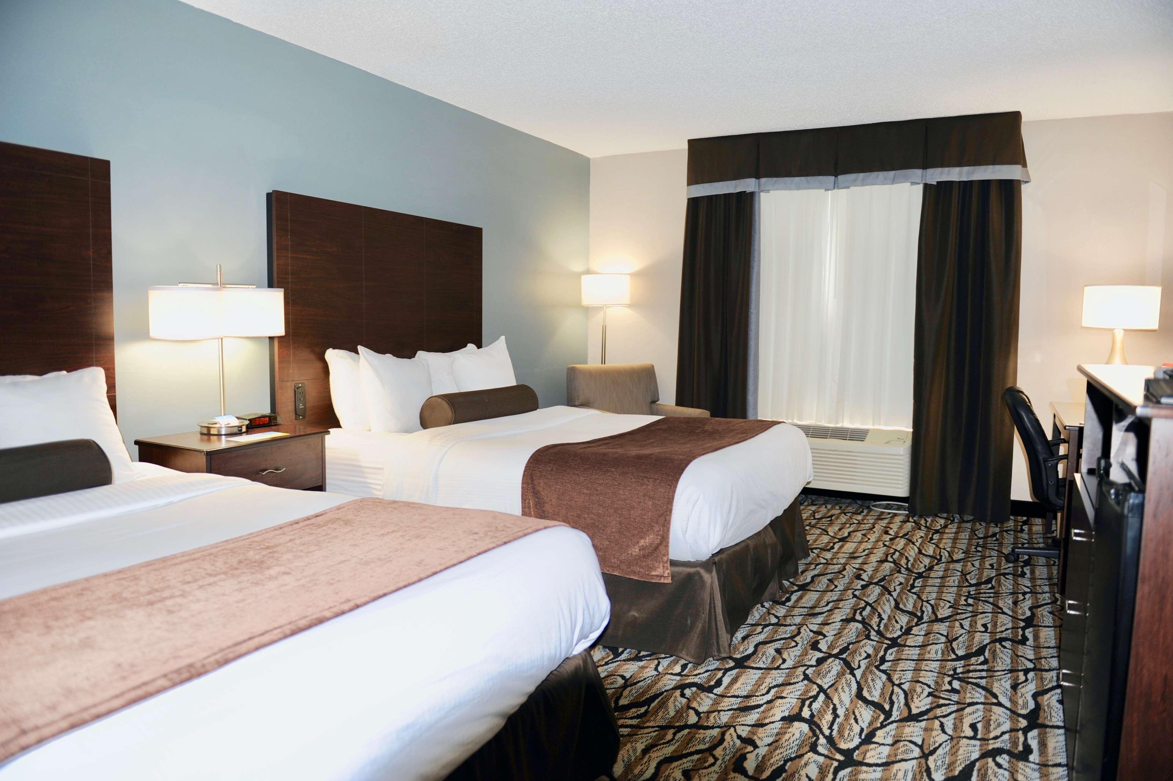 Days Inn & Suites By Wyndham Восау Екстер'єр фото
