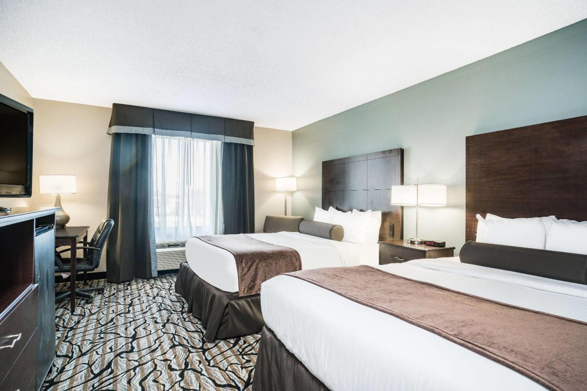 Days Inn & Suites By Wyndham Восау Екстер'єр фото